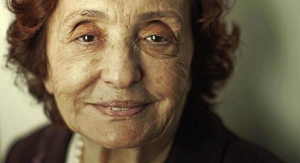 Gülten Dayıoğlu’nun “Kitap, Peynir Kadar Gerekli Değil Mi?” başlıklı yazısı